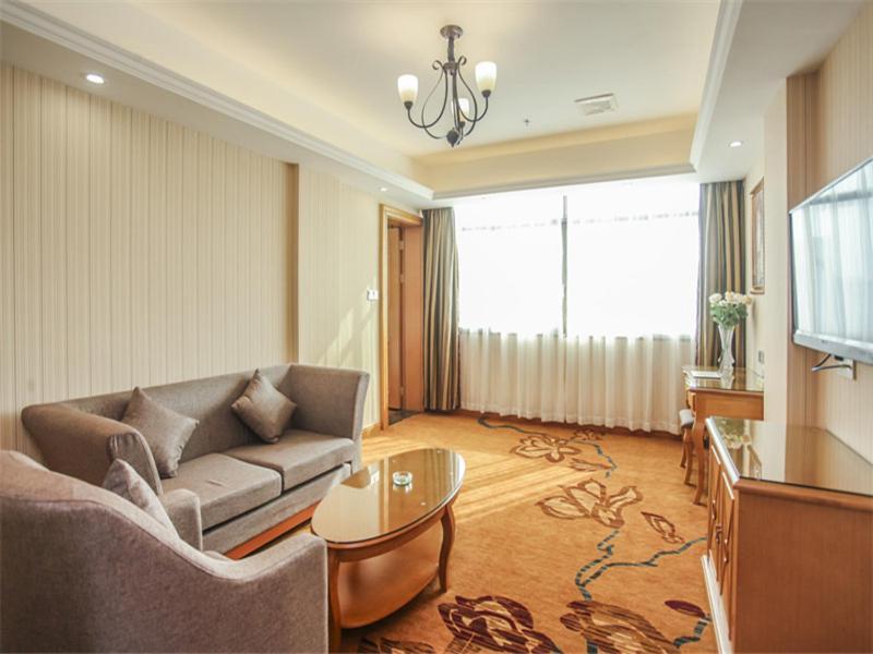 Vienna Hotel Fuzhou Linchuan Avenue Bagian luar foto